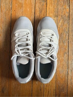 Men's Jordan 11s low top